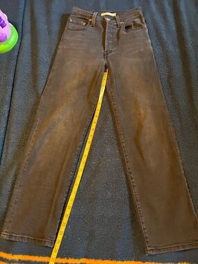 Levi’s ribcage straight ankle jeans